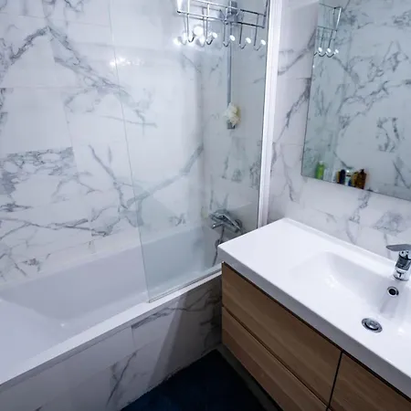 Апартаменты Cosy Et Moderne